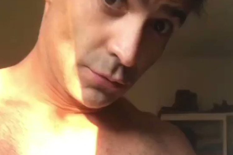 Regardez la vidéo complète de Juan Vidal avec le lien de téléchargement, plein de collections intéressantes !